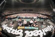 「04 Limited Sazabys 10th Anniversary Live」愛知・日本ガイシホール公演の様子。