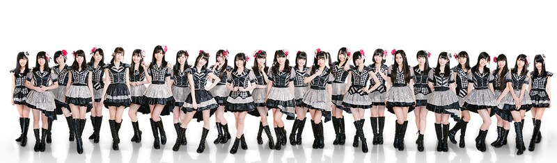 アイドルカレッジ。右から6番目が川音希、12番目が影澤里南、左から7番目が戸沢舞。