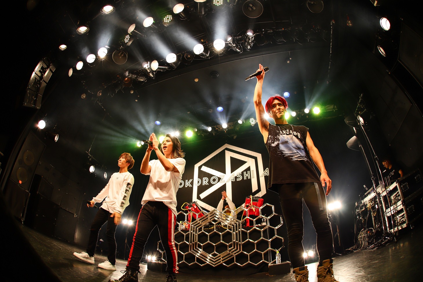 「KOKOROZASHI ALIVE Vol.1」の様子。（Photo by TSUBO）
