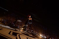 「ANI-ROCK FES. 2018『銀魂 LIVE CARNIVAL 2018』でのSPYAIRのライブの様子。