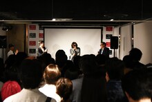 I.N.A.（hide with Spread Beaver）「君のいない世界 ～hideと過ごした2486日間の軌跡～」刊行記念イベントの様子。