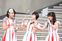 左から星野蒼良、春乃きいな、西垣有彩。