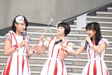 左から星野蒼良、春乃きいな、西垣有彩。