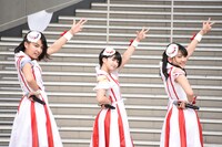 左から星野蒼良、春乃きいな、上田理子。