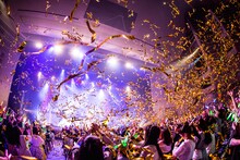 「M!LK SPRING TOUR 2018 #バトレボ～牛丸学園ブルジョワ部～」埼玉・大宮ソニックシティ公演の様子。（撮影：笹森健一）