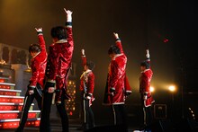 「M!LK SPRING TOUR 2018 #バトレボ～牛丸学園ブルジョワ部～」埼玉・大宮ソニックシティ公演の様子。（撮影：笹森健一）