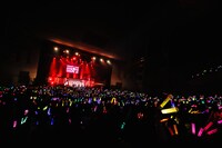 「M!LK SPRING TOUR 2018 #バトレボ～牛丸学園ブルジョワ部～」埼玉・大宮ソニックシティ公演の様子。（撮影：笹森健一）