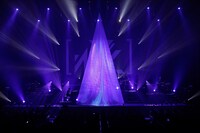 澤野弘之とUruが「Binary Star」をパフォーマンスしてる様子。（Photo by Taichi Nishimaki）