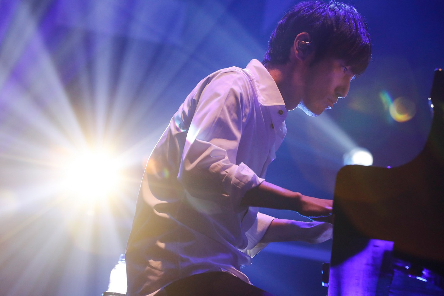 澤野弘之（Photo by Taichi Nishimaki）