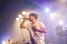 MONJOE（Vo, Syn）（Photo by Kosuke Ito）