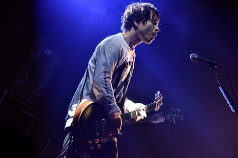 柿沼広也(G, Vo)(撮影:高田梓)