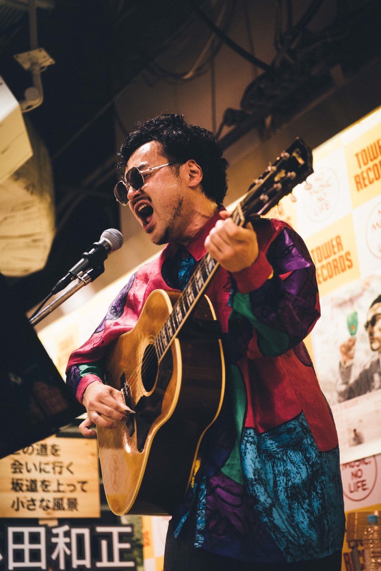 前野健太（撮影：タイコウクニヨシ）