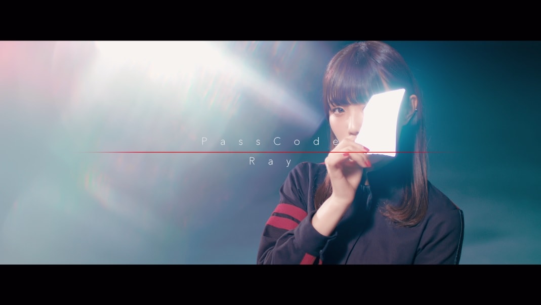 PassCode「Ray」ミュージックビデオのワンシーン。