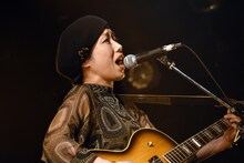 伊東妙子（T字路s / Vo, G）