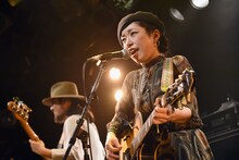 伊東妙子（T字路s / Vo, G）