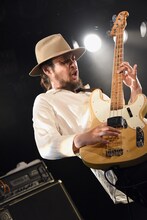 篠田智仁（T字路s / B）