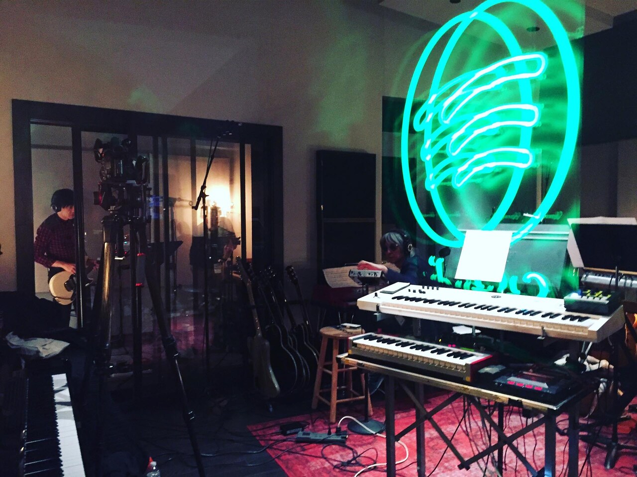 CorneliusのドレイクカバーをSpotify Singlesで配信、10月に全国ツアーも決定