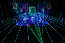 THE ORAL CIGARETTES「SPACE SHOWER TV "LIVE with YOU" ～THE ORAL CIGARETTES～ supported by uP!!!」の様子。（Photo by Viola Kam[V’z Twinkle]）