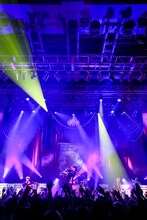 THE ORAL CIGARETTES「SPACE SHOWER TV "LIVE with YOU" ～THE ORAL CIGARETTES～ supported by uP!!!」の様子。（Photo by Viola Kam[V’z Twinkle]）