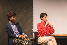 左からケンモチヒデフミ、コムアイ。（Photo by Mariko Kurose）