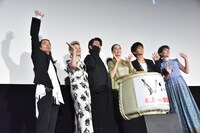 「『Vision』完成披露イベント」の様子。