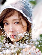 「LARME 034」付録白石麻衣写真集「Love Letter」より。