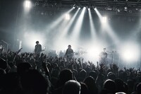 アルカラ（撮影：高畠正人、新倉映見）