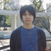 小山田壮平、初のソロ作品「2018」をライブ会場でリリース