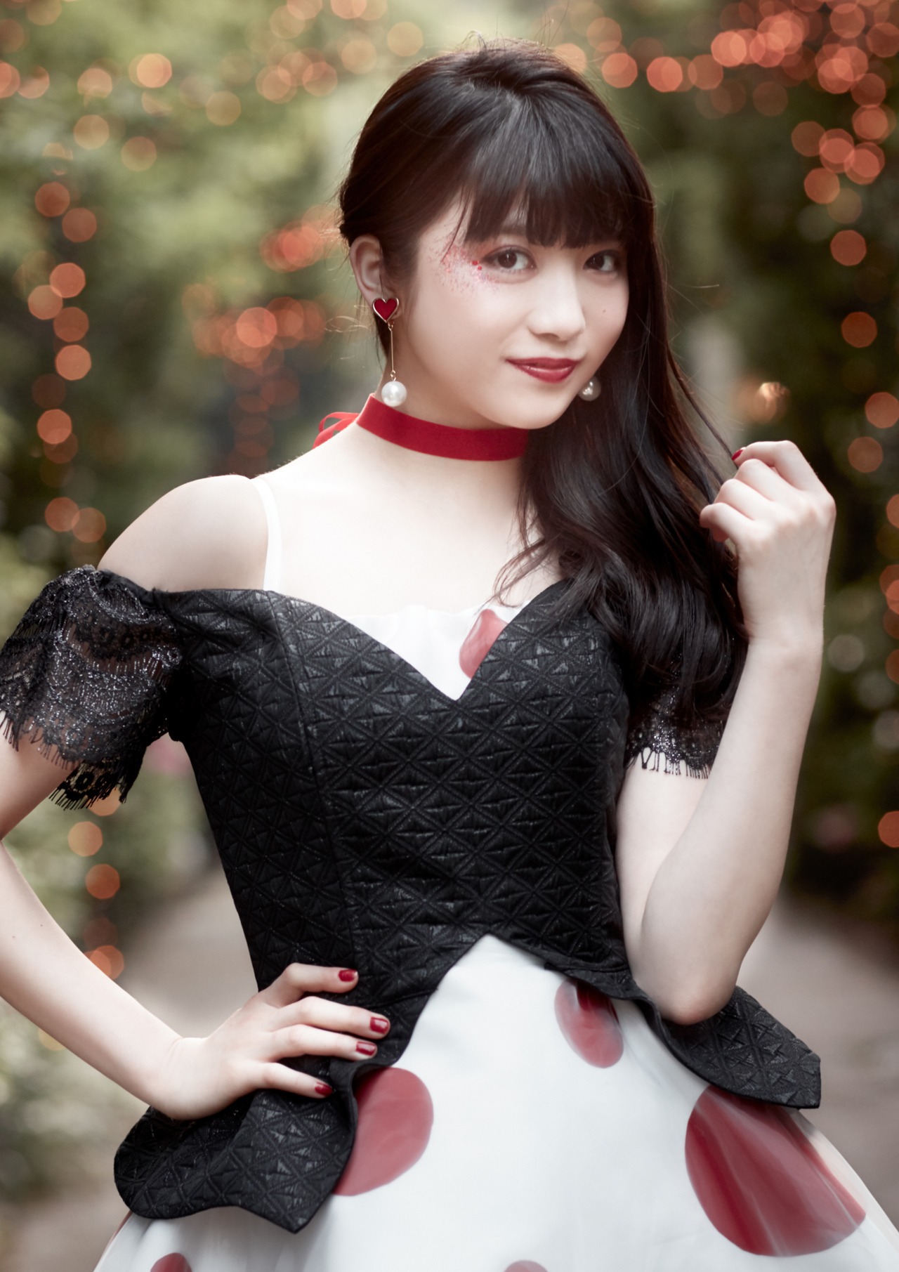 新井ひとみ