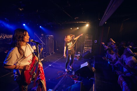 LAZYgunsBRISKY「Gather of Dreams vol.5 -Smile of Dreams-」の様子。（Photo by Kaita Otome）