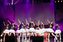 虹のコンキスタドール「虹の大三角形 in 東京 ～The Story of Rainbow～」東京・EX THEATER ROPPONGI公演の様子。（写真提供：キングレコード）