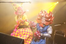 入れ替わったAYA（G, Dance）とLida（G）。