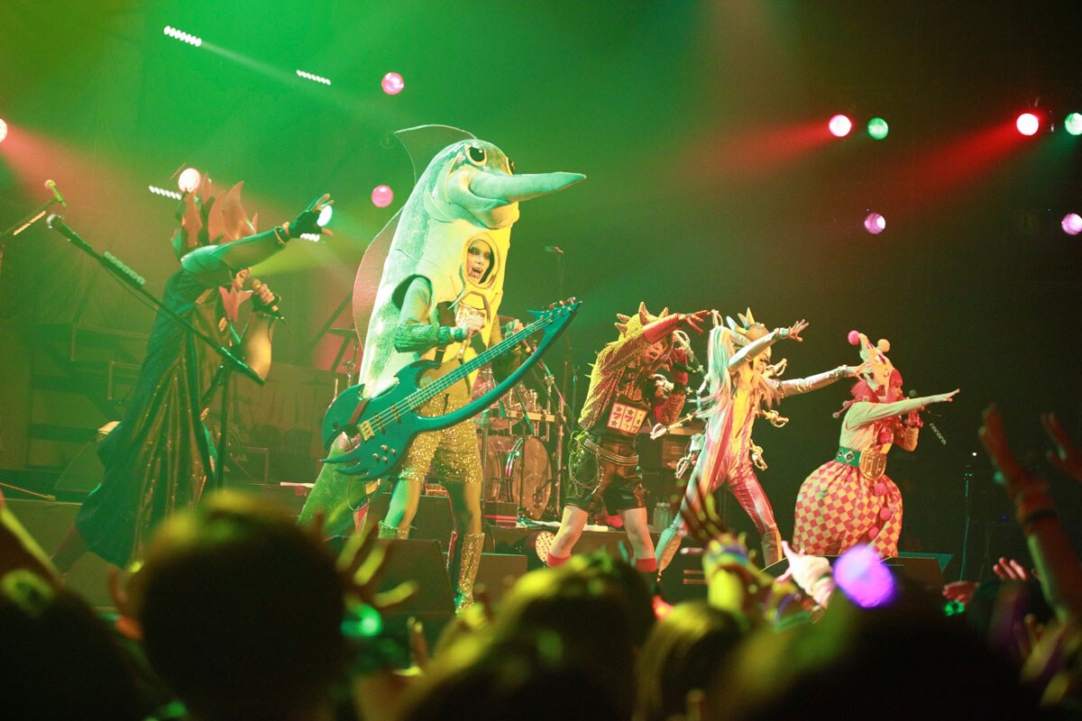 Psycho le Cemu、“光”と“影”のツアー「Doppelganger」が終幕（ライブ