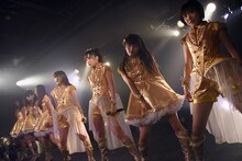 はちみつロケット「HMV Presents “はちロケ春の三大祭”」東京公演「宇宙初！新曲も聴けちゃう祭」の様子。