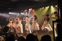 はちみつロケット「HMV Presents “はちロケ春の三大祭”」東京公演「宇宙初！新曲も聴けちゃう祭」の様子。