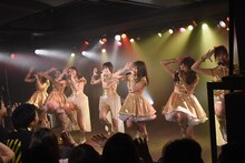 はちみつロケット「HMV Presents “はちロケ春の三大祭”」東京公演「宇宙初！新曲も聴けちゃう祭」の様子。
