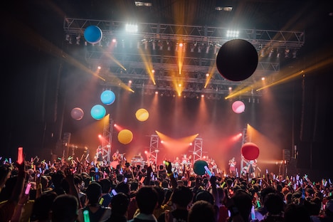 ばってん少女隊「5.19 ZEPP DIVERCITY大会 ～博多美少女上京物語～」の様子。（Photo by Ray Otabe）