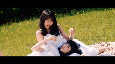東京女子流「kissはあげない」ミュージックビデオのワンシーン。