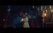 「かわいい肌の舞台裏」のワンシーン。