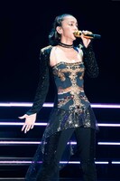 人気画像9位は「安室奈美恵アジアツアー終幕、残すは東京ドーム2DAYSのみ」より、安室奈美恵。（写真提供：エイベックス）