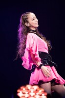 人気画像7位は「安室奈美恵アジアツアー終幕、残すは東京ドーム2DAYSのみ」より、安室奈美恵。（写真提供：エイベックス）