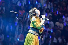 atsuko（Vo）（撮影：釘野孝宏）