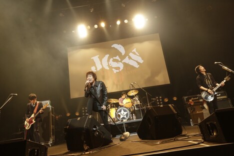 JUN SKY WALKER(S)（撮影：平野タカシ）