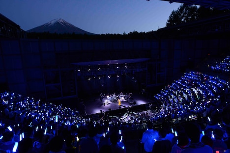 angela「angela 15th Anniversary Live!!」の様子。（撮影：釘野孝宏）