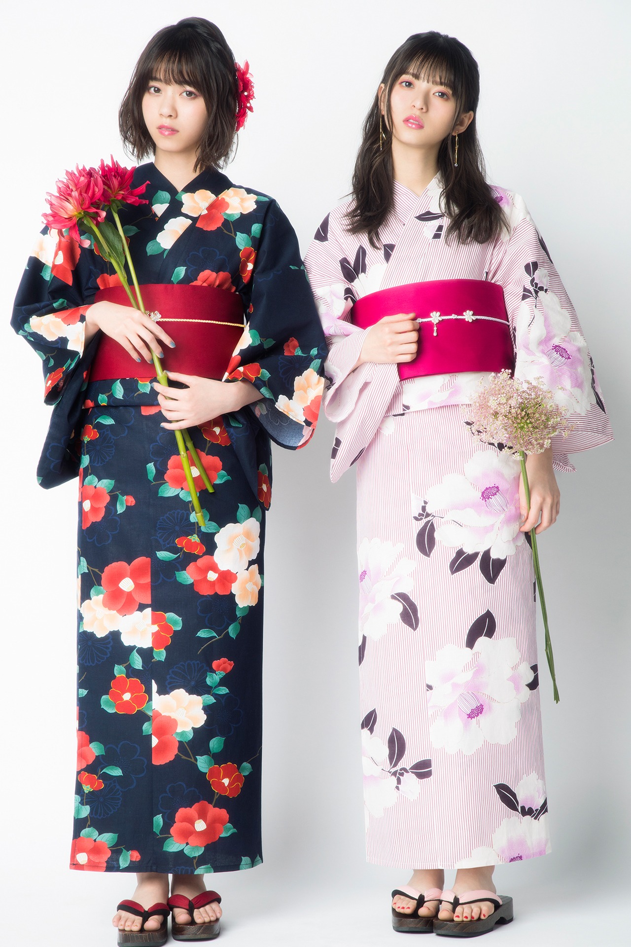人気画像2位は「乃木坂46西野七瀬＆齋藤飛鳥、椿柄の艶やか浴衣姿を披露」より、左から西野七瀬、齋藤飛鳥。