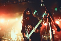 山崎陸（G, Cho / teto）（撮影：作永裕範）