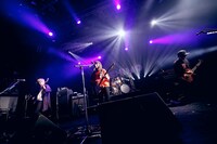 MOSHIMOワンマンツアー2018 春「圧倒的妄想ト現実ノ交差」最終公演の様子。（撮影：後藤壮太郎）