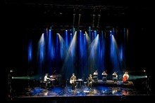 吉田山田「吉田山田とカルテット」の様子。（写真提供：ポニーキャニオン）