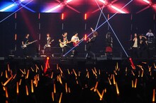 「MAYDAY 2018 LIFE TOUR in TOKYO」5月20日公演の様子。（撮影：藤川正典）