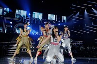 「ももいろクローバーZ 10th Anniversary The Diamond Four -in 桃響導夢-」5月22日公演の様子。（Photo by HAJIME KAMIIISAKA + Z）